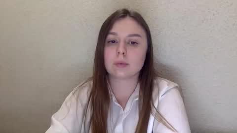 Lily online show from October 1, 7:20 pm