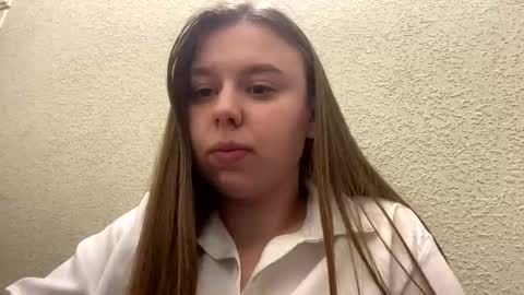 Lily online show from October 3, 7:44 pm