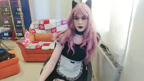 Snapshot of lilah_ts chatting on October 20, 12:16 pm lilah_ts online show from October 20, 12:16 pm