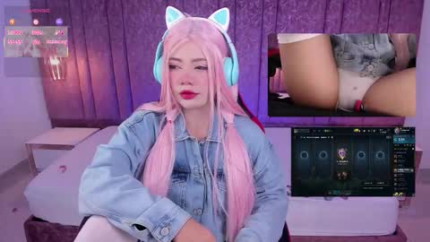 Snapshot of lilapop__ chatting on November 10, 1:54 pm Lila online show from November 10, 1:54 pm