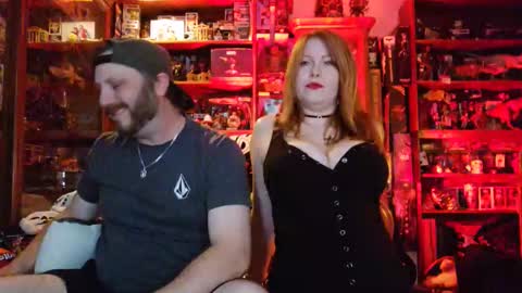 Snapshot of lilbatt chatting on January 17, 5:45 am lilbatt online show from January 17, 5:45 am