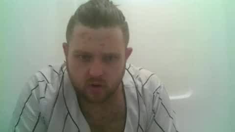 Snapshot of lilbratty_clouds_ogpuffdragon chatting on December 26, 2:48 pm lilbratty_clouds_ogpuffdragon online show from December 26, 2:48 pm