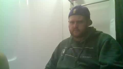 Snapshot of lilbratty_clouds_ogpuffdragon chatting on January 7, 6:38 am lilbratty_clouds_ogpuffdragon online show from January 7, 6:38 am