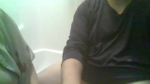 Snapshot of lilbratty_clouds_ogpuffdragon chatting on January 12, 1:48 pm lilbratty_clouds_ogpuffdragon online show from January 12, 1:48 pm