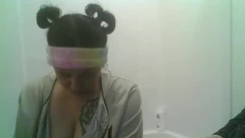 Snapshot of lilbratty_clouds_ogpuffdragon chatting on January 13, 9:08 am lilbratty_clouds_ogpuffdragon online show from January 13, 9:08 am