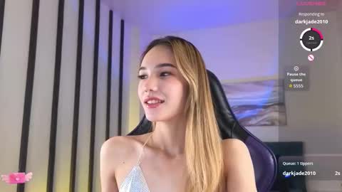 Snapshot of lilcatalia chatting on October 26, 9:37 am Hi im Yuki online show from October 26, 9:37 am