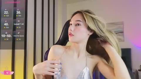 Snapshot of lilcatalia chatting on October 30, 9:55 am Hi im Yuki online show from October 30, 9:55 am