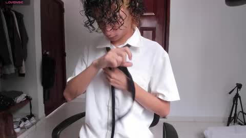 Snapshot of lildan18 chatting on December 16, 7:52 pm Daniel online show from December 16, 7:52 pm