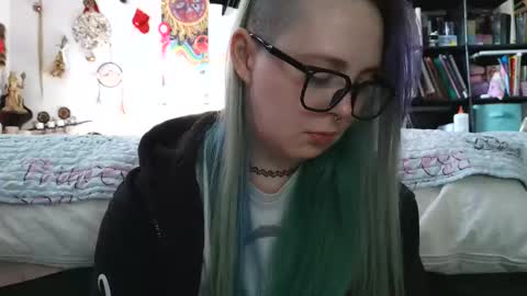 Snapshot of lilemmy1999 chatting on December 2, 4:53 pm emily ryanson online show from December 2, 4:53 pm