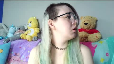 emily ryanson online show from April 6, 9:05 pm