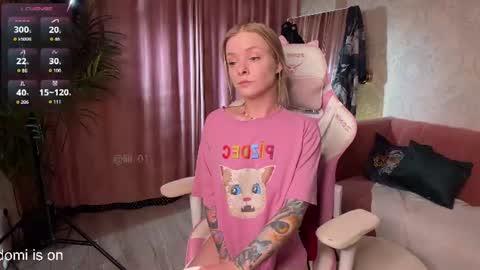 Lili online show from July 14, 2:01 pm