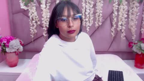 LILI CANDIES online show from September 24, 1:14 pm