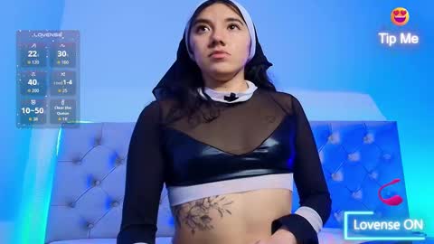 Lili  online show from October 19, 1:45 pm