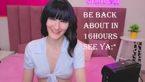 Lilli  follow me kiss online show from July 28, 4:50 pm