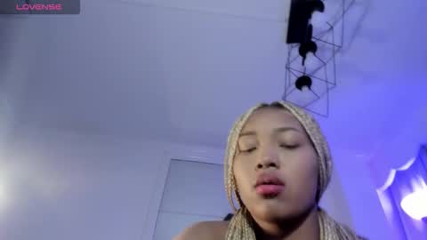 Lili online show from October 10, 1:15 am