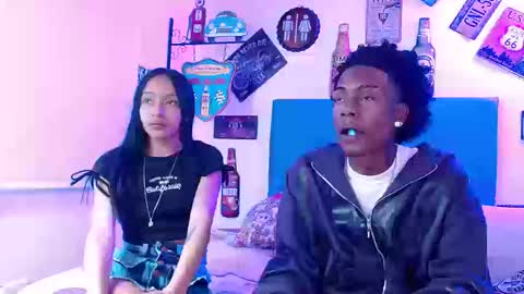 lili_roussi online show from September 19, 11:49 pm