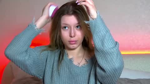 Mia online show from February 4, 6:25 am