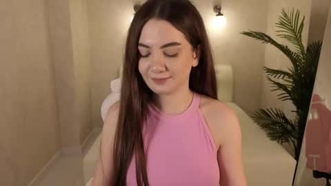 Snapshot of liliacrown chatting on November 3, 5:03 pm Lilia online show from November 3, 5:03 pm