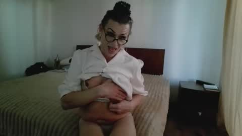 lilianashemale3 online show from February 24, 3:54 pm