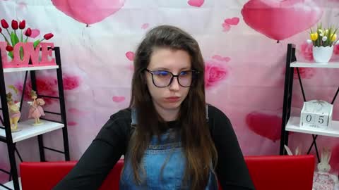 lilianashine online show from April 5, 5:04 am
