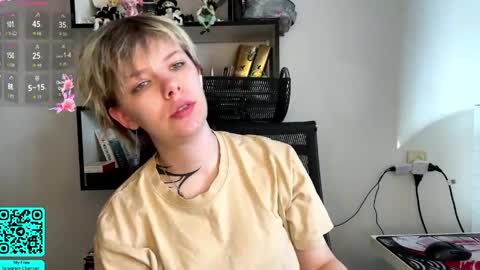 Lilian online show from March 27, 7:03 am