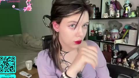 Snapshot of liliandaniels chatting on June 20, 7:11 am Lilian online show from June 20, 7:11 am