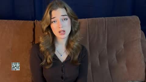 LilianLees online show from October 6, 4:04 pm