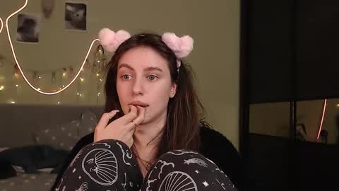 Lilu online show from October 14, 7:25 pm