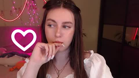 Lilu online show from November 29, 2:36 am