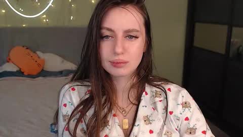 Lilu online show from December 16, 5:56 am