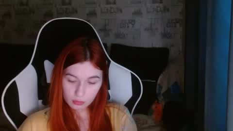 liliawoolf online show from January 22, 1:42 pm