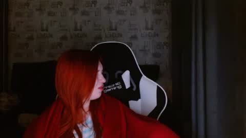 liliawoolf online show from February 7, 4:27 am