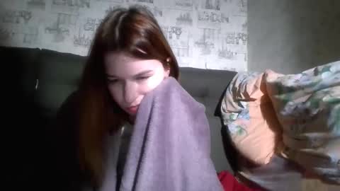 liliawoolf online show from October 23, 6:28 pm