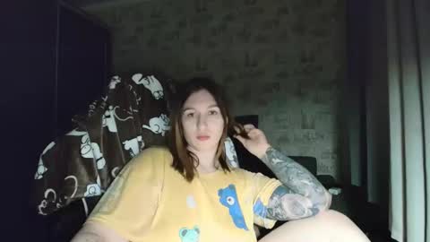 liliawoolf online show from February 9, 5:28 pm