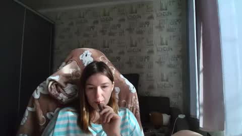 liliawoolf online show from March 14, 6:41 am