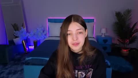 Lili Bakery online show from December 15, 2:05 am