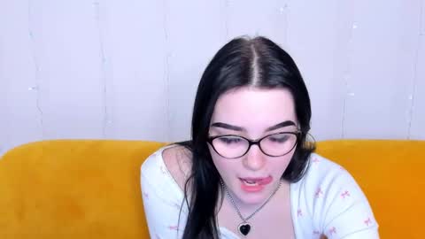 lilibethxx online show from December 8, 7:26 am