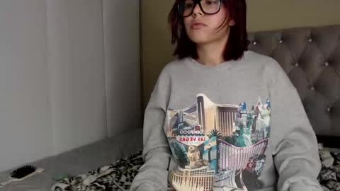 Snapshot of liliht_margoth chatting on January 12, 3:39 am liliht_margoth online show from January 12, 3:39 am