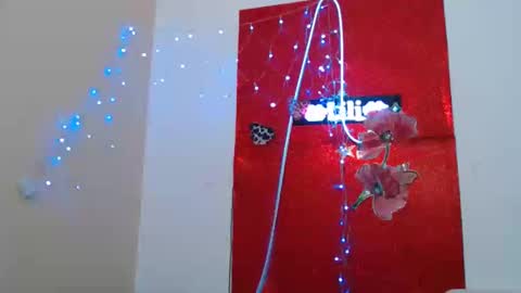 liliimilf online show from April 16, 1:56 pm