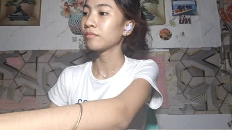 Evelyn online show from May 29, 4:16 pm