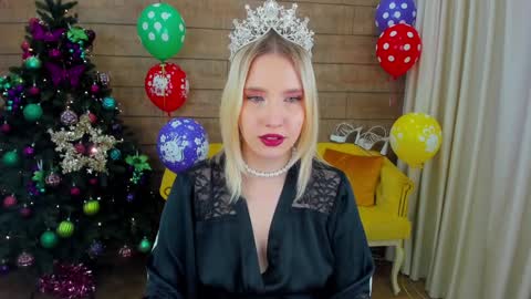 LiliLinn online show from December 26, 11:21 am