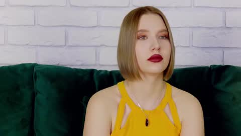 LiliLinn online show from January 25, 7:38 am