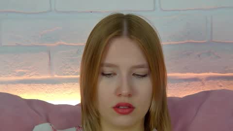 LiliLinn online show from September 29, 4:50 am