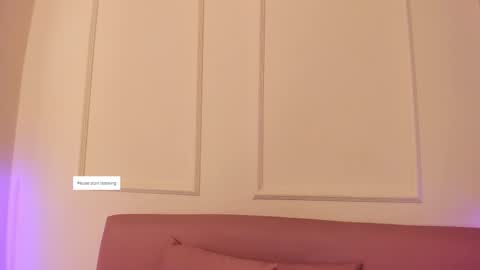 Lilly online show from December 17, 12:22 pm