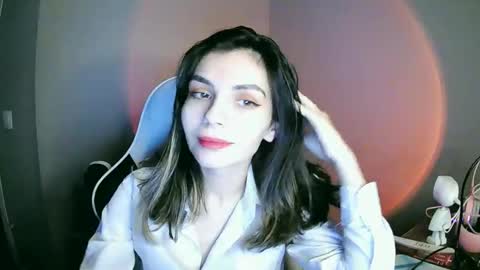 lilirose online show from December 24, 4:51 pm