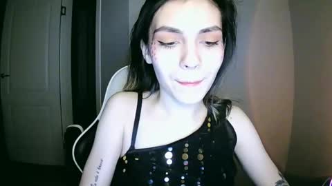 lilirose online show from December 25, 1:19 pm