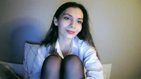 lilirose online show from January 14, 3:15 pm