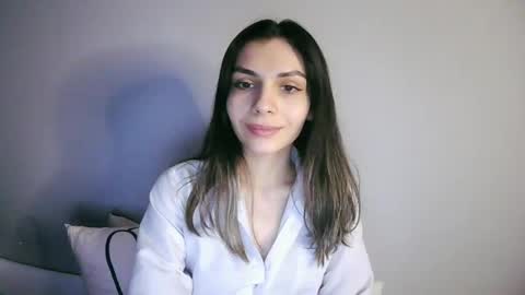 lilirose online show from February 18, 5:10 pm