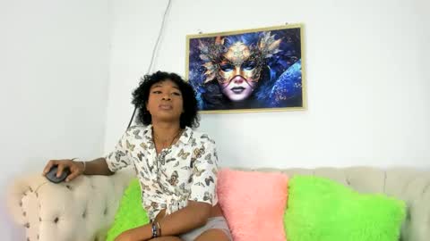 Snapshot of lilit2005_ chatting on February 17, 6:37 pm lilit2005_ online show from February 17, 6:37 pm