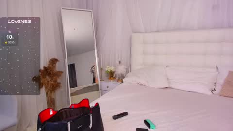 Snapshot of lilit_1love chatting on September 14, 5:23 pm Lilit online show from September 14, 5:23 pm